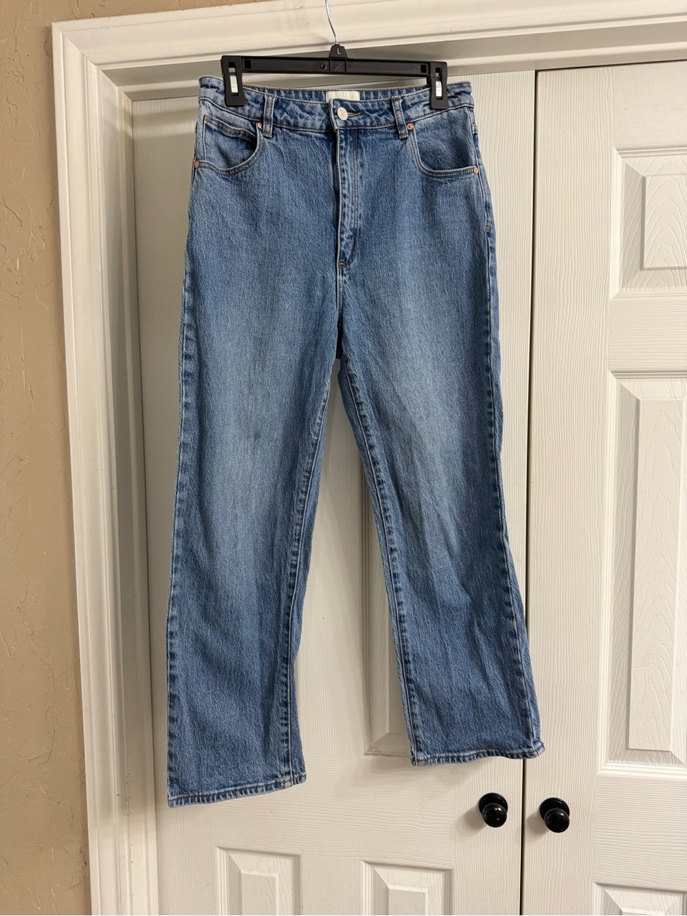 Abrand Women's Medium Light Blue Straight-Leg Jeans